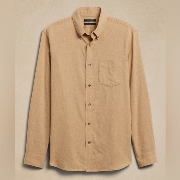 Banana Republic | Untucked Flannel Shirt in Camel | Large - Picture 1 of 7